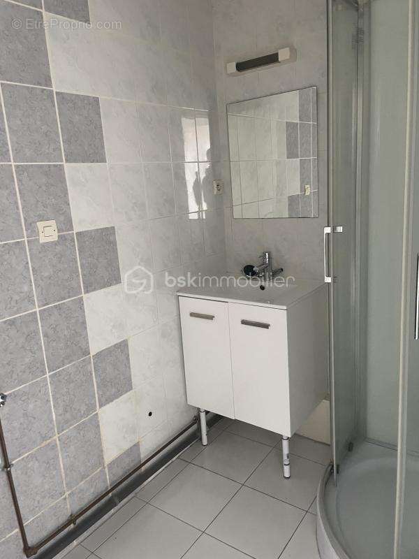 Appartement à MAINVILLIERS