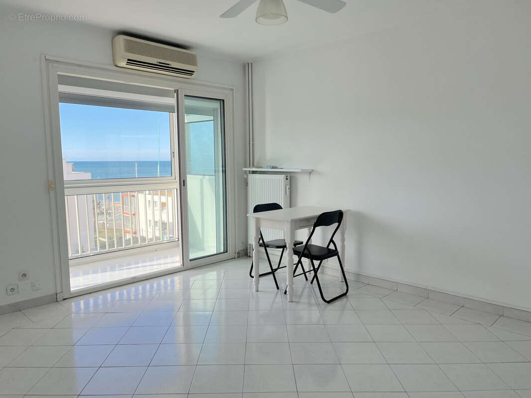 Appartement à SIX-FOURS-LES-PLAGES