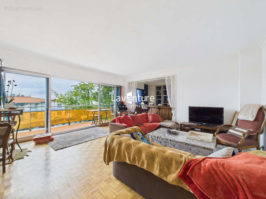 Appartement à LE PLESSIS-ROBINSON