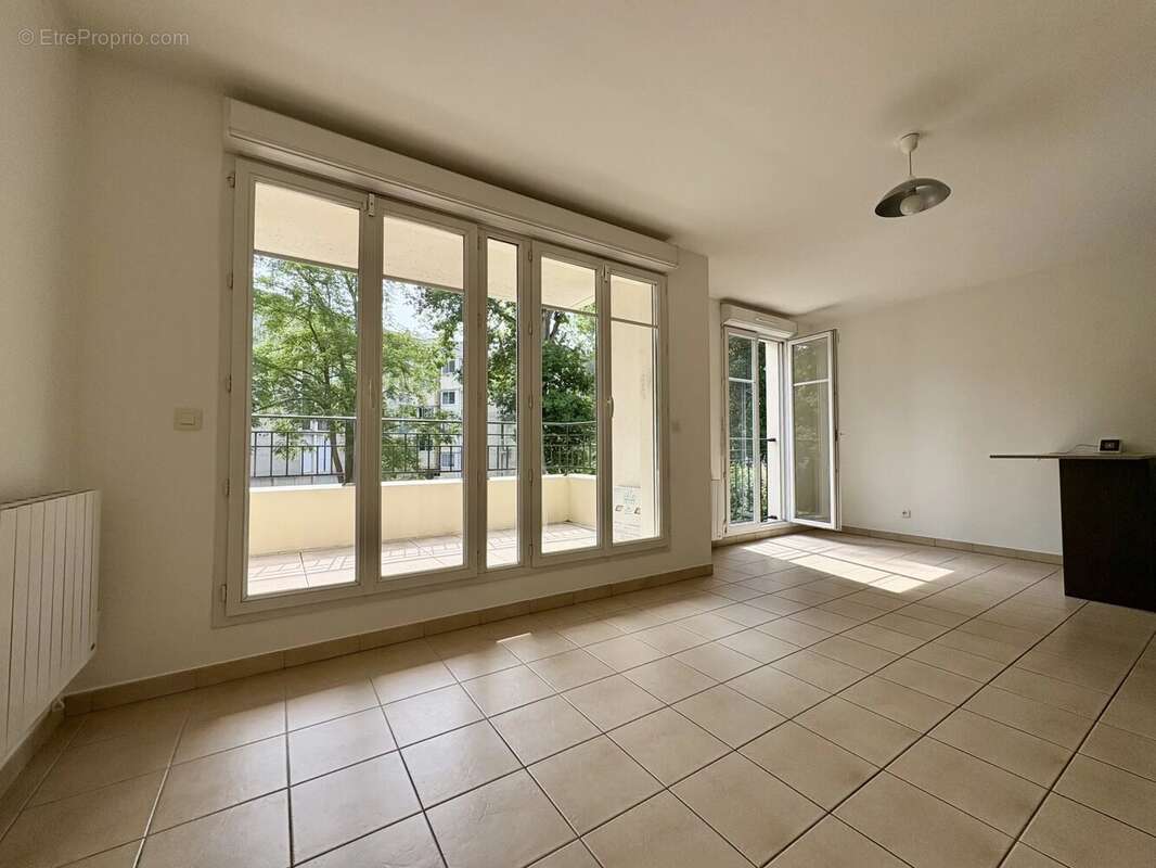 Appartement à LE PLESSIS-TREVISE