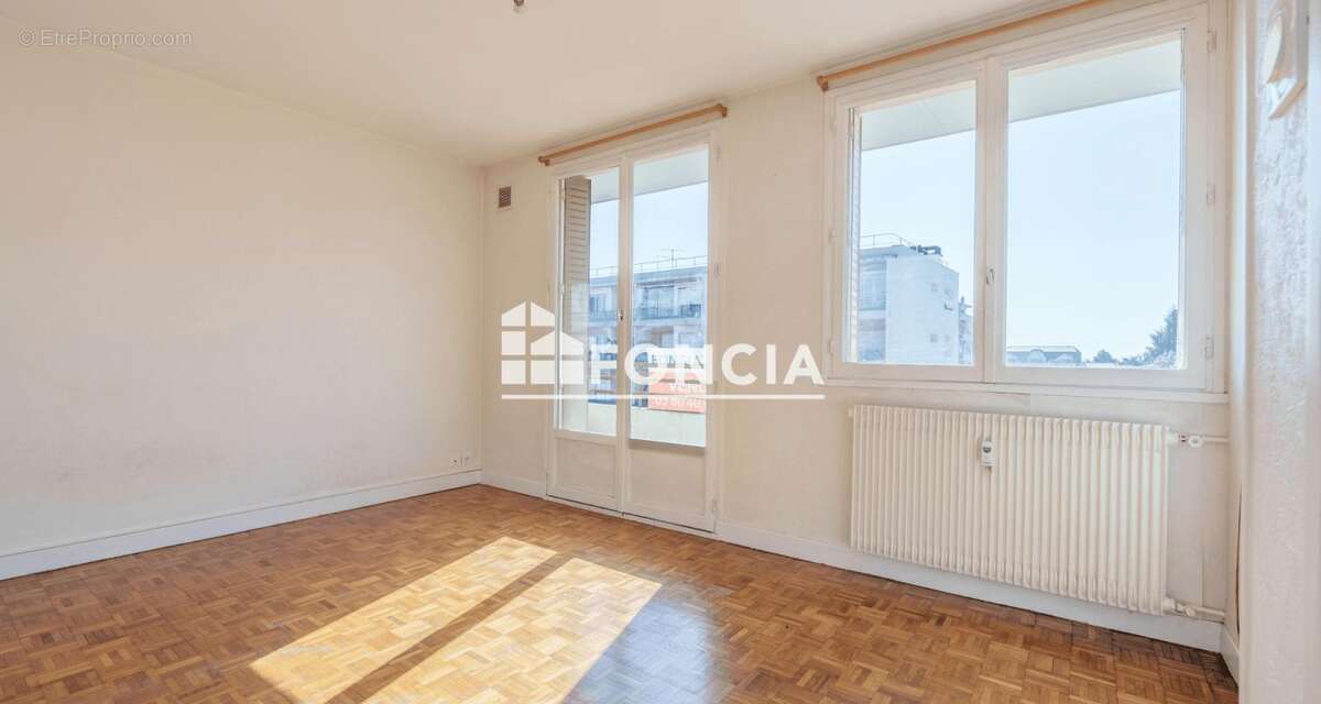Appartement à TALANT