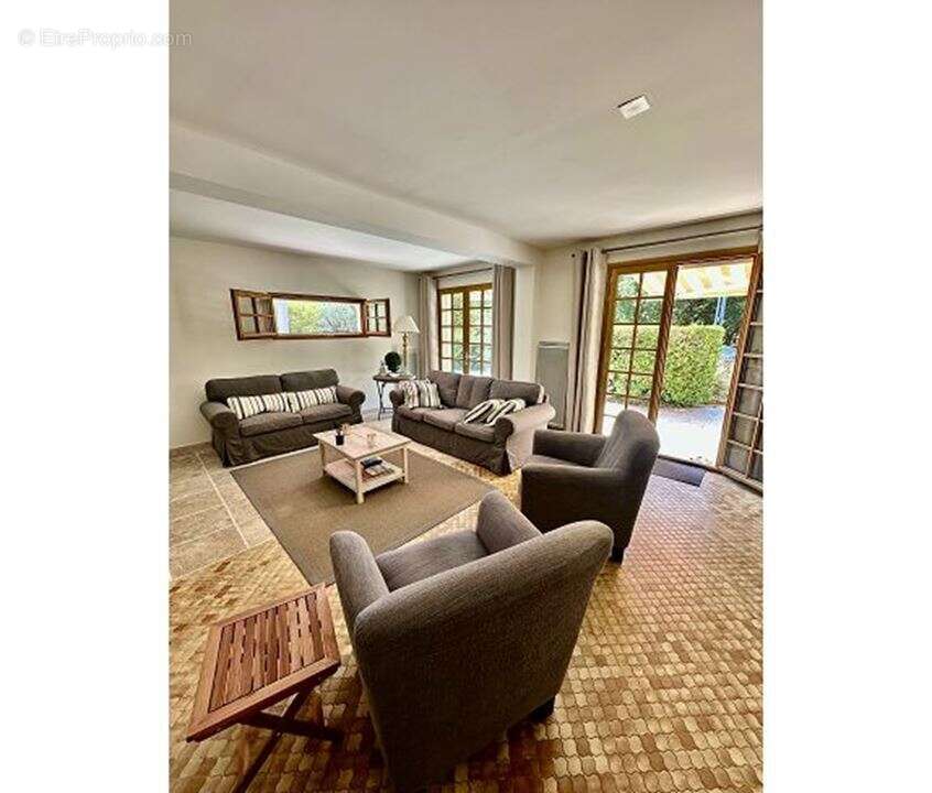 Maison 126 m² à Soulac-Sur-Mer  - photo 3
