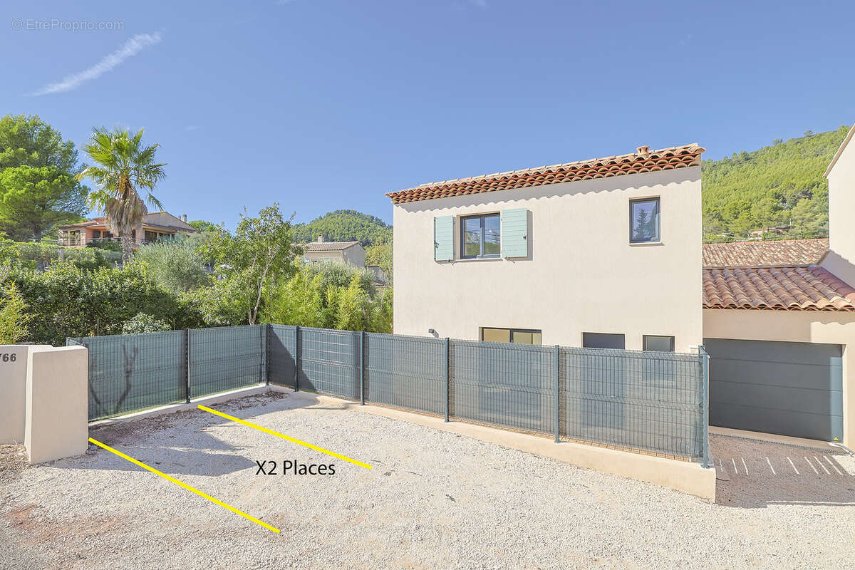 Maison à PUGET-VILLE