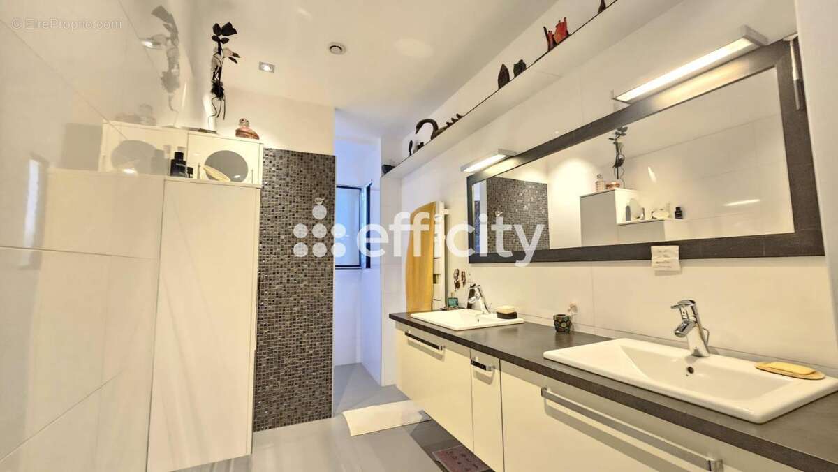 Maison à SAINT-GEORGES-D'ORQUES