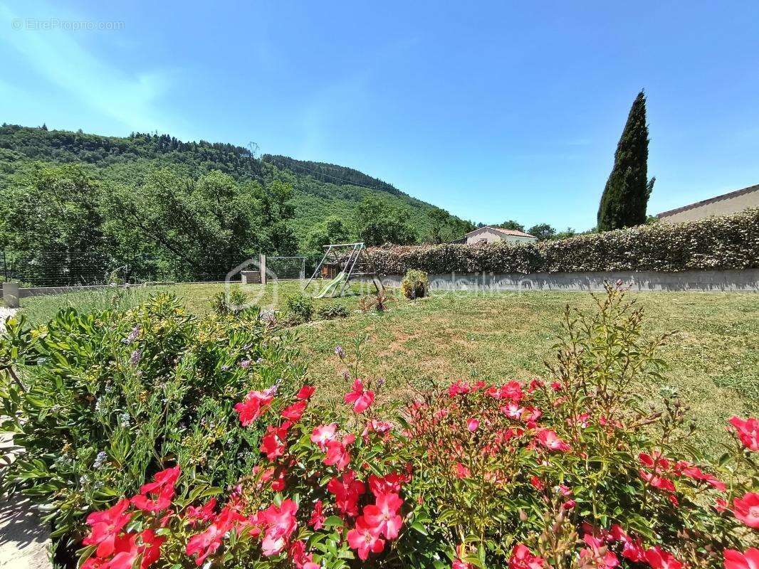 Maison à COURNIOU