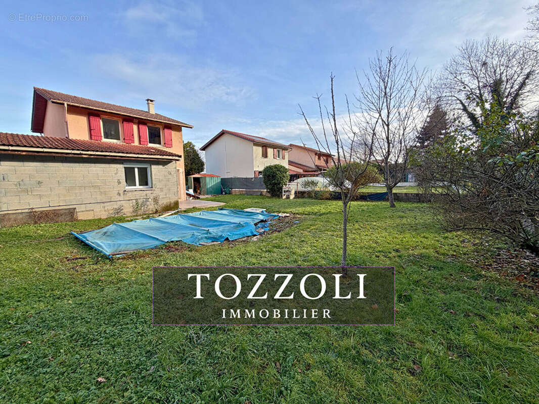 Maison à LA VERPILLIERE