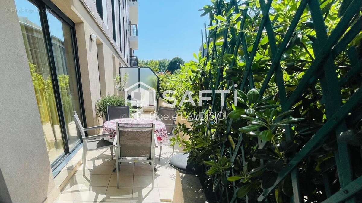 Photo 3 - Appartement à FREJUS