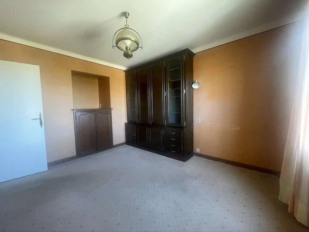 Maison à BAGNOLS-SUR-CEZE