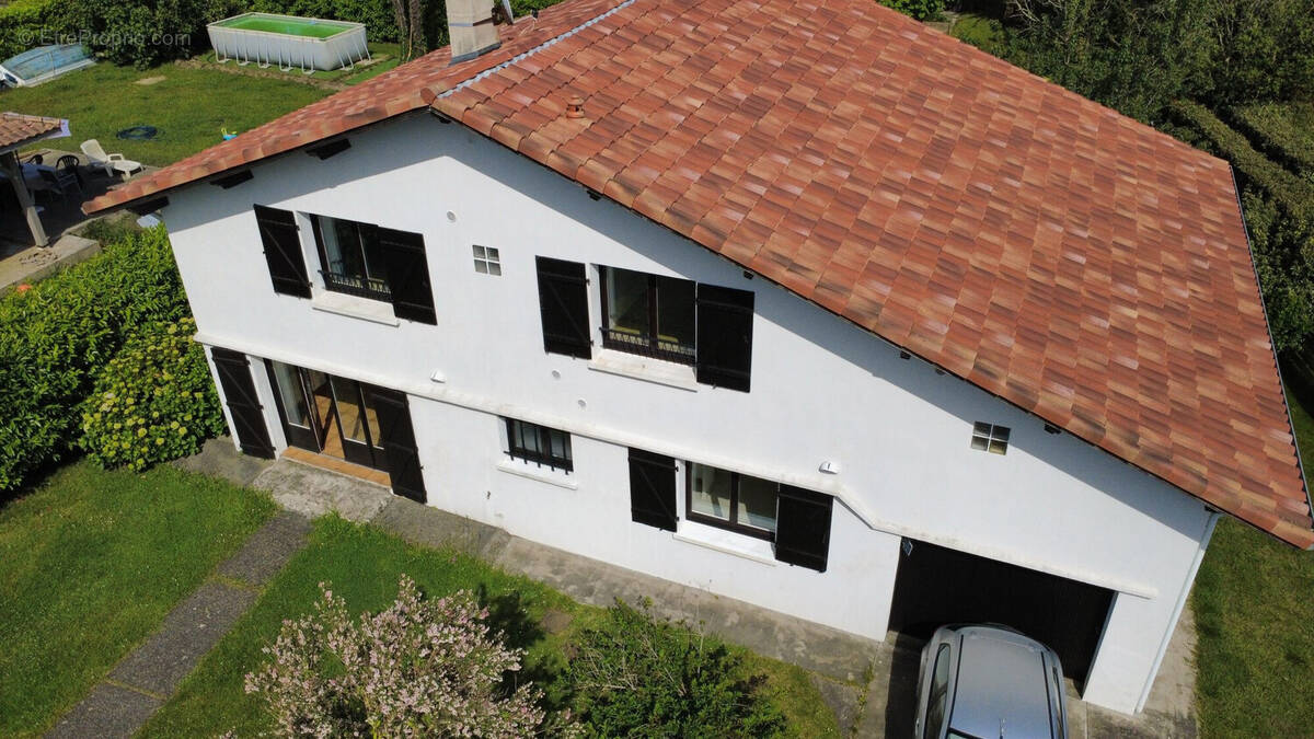 Maison à ANGRESSE