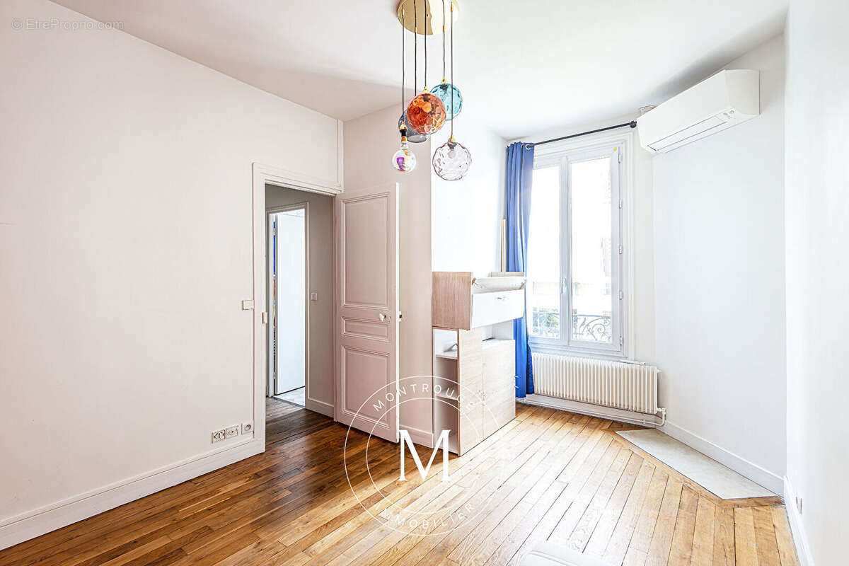 Maison à MONTROUGE
