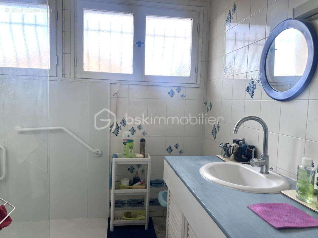 Appartement de 109 m2 avec jardin privatif terrasse et garage - photo 9