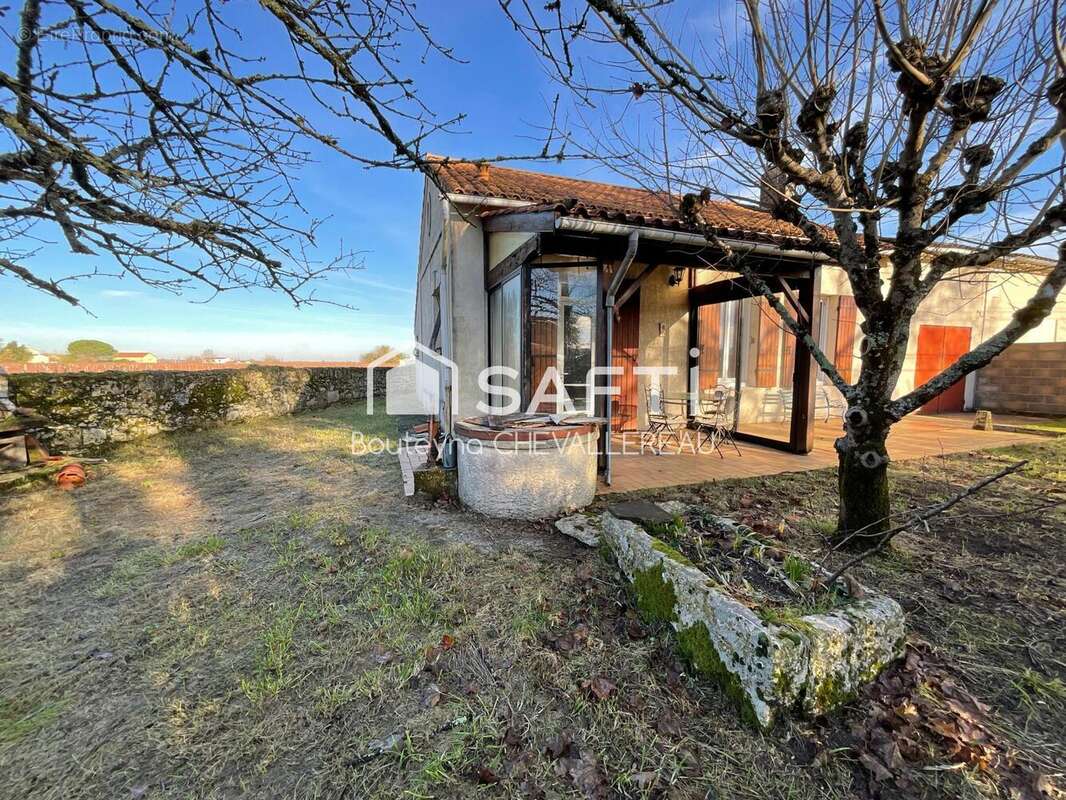 Photo 3 - Maison à SAINT-ESTEPHE