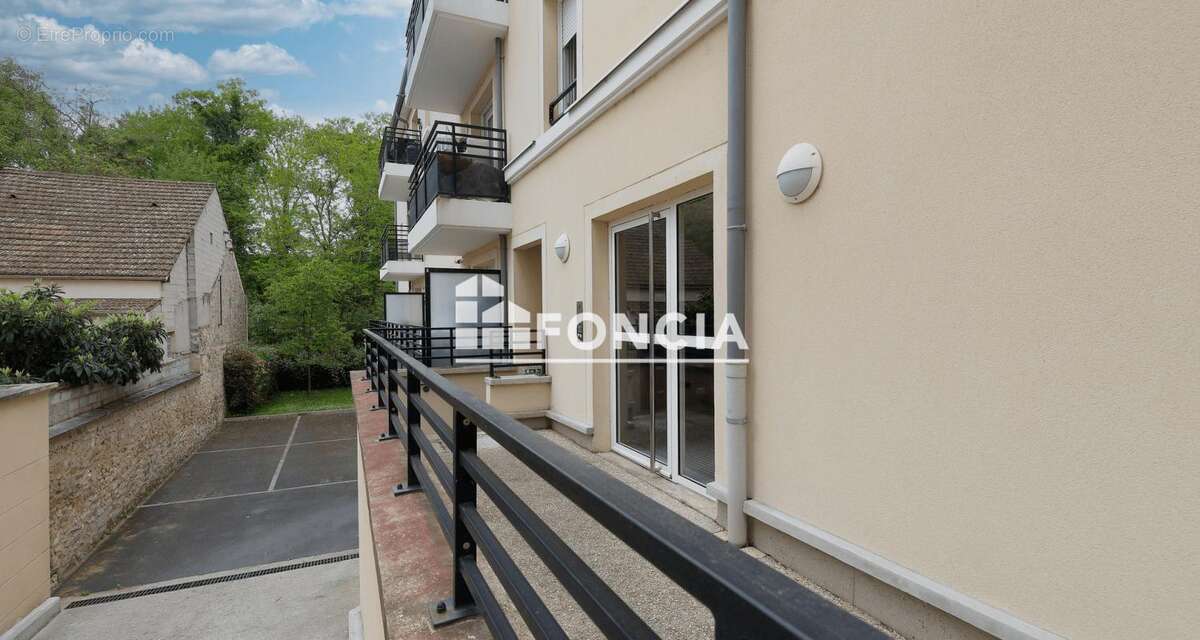 Appartement à DAMMARIE-LES-LYS