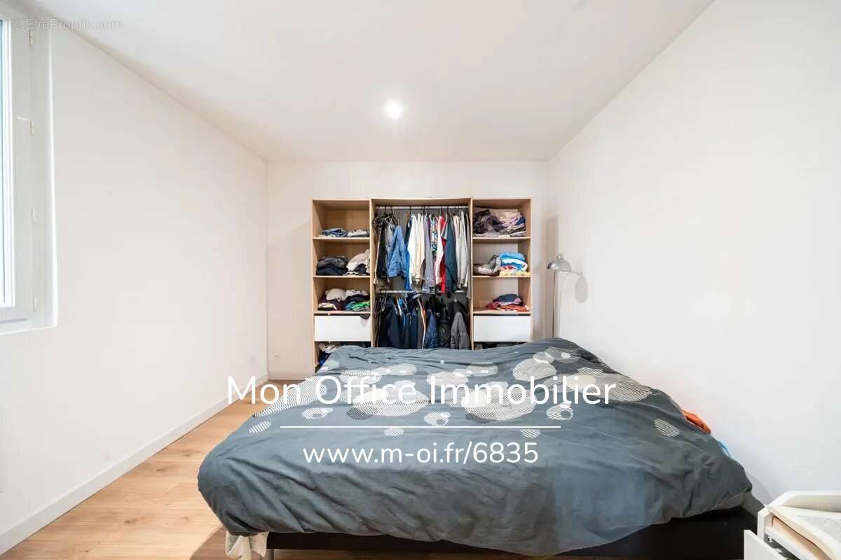 Appartement à MARSEILLE-2E