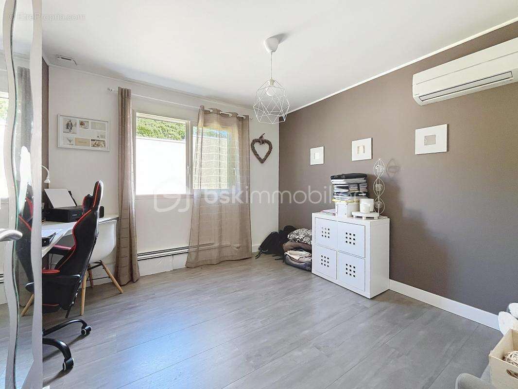 Villa de plain pied de 146m² sur parcelle de 1000m² - photo 14