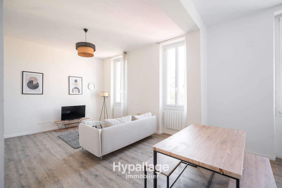 À VENDRE appartement T2  47.12 m2 avec bureau, au calme absolu 13004 MARSEILLE - photo 5
