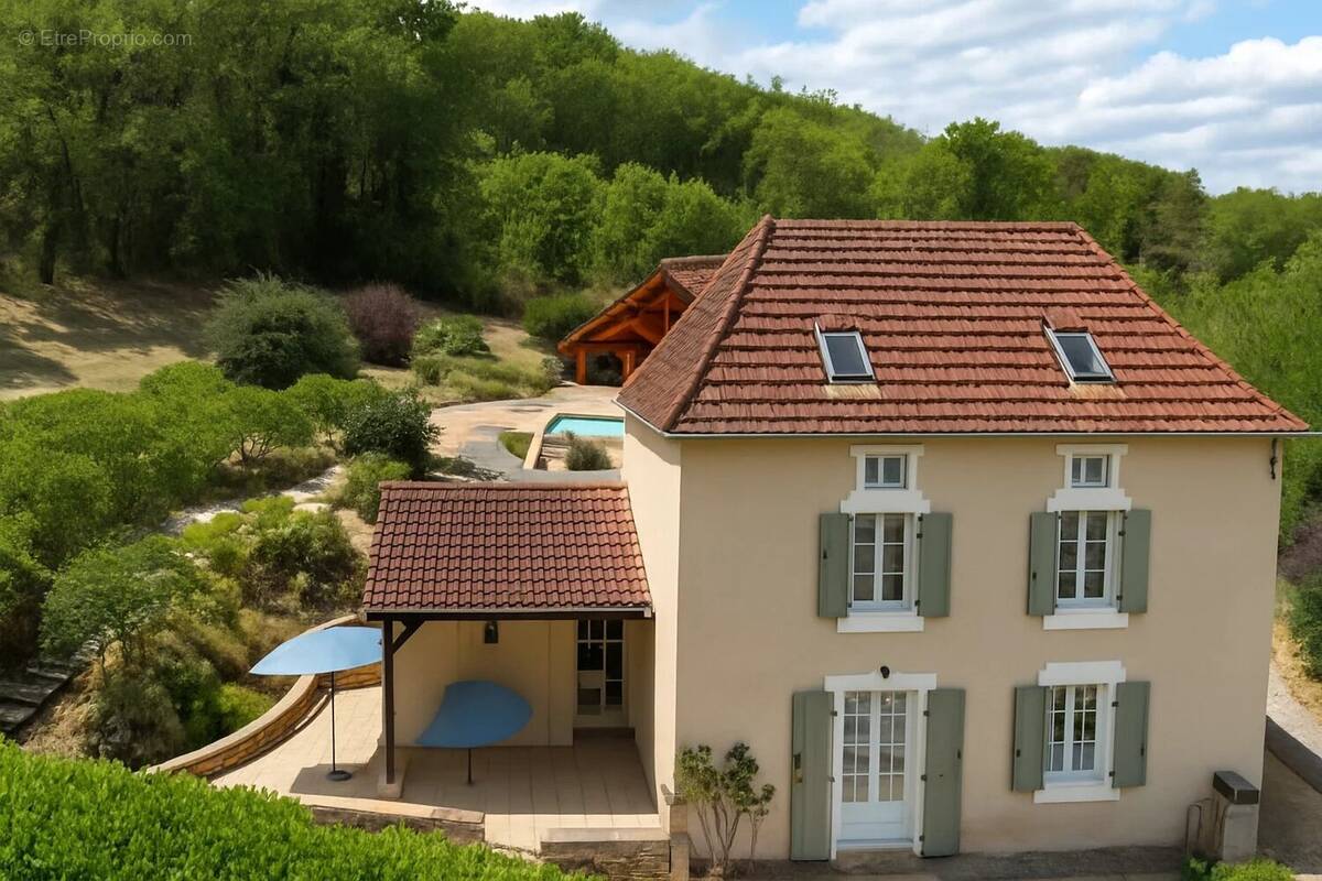 Maison à DEGAGNAC