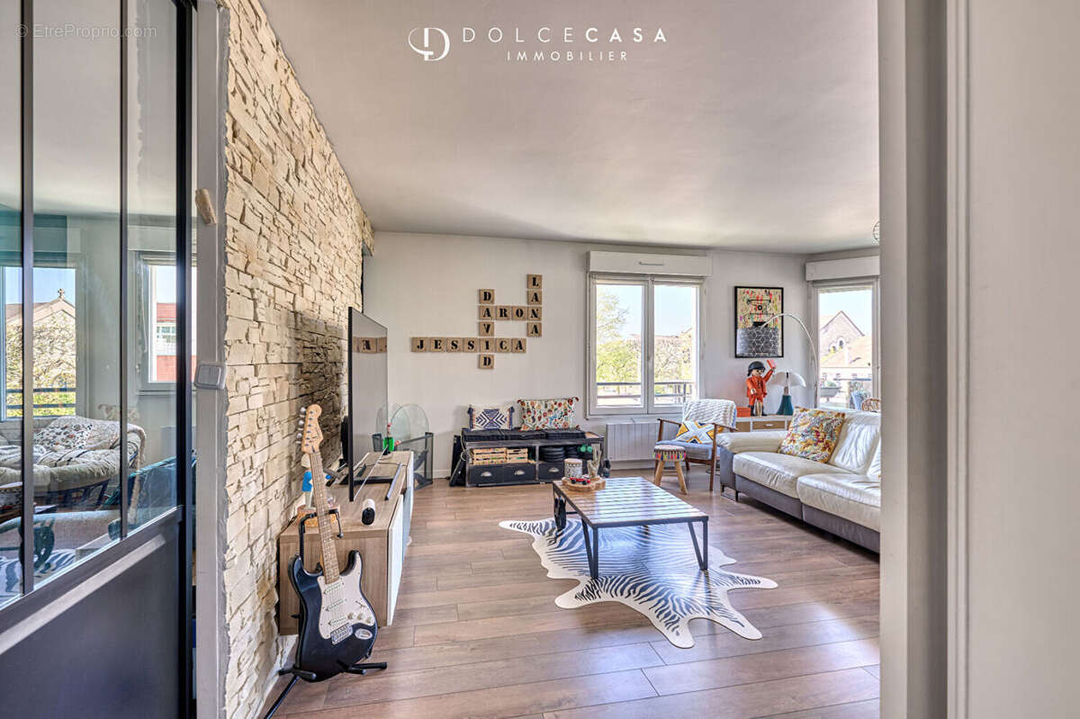 Appartement à LE PERREUX-SUR-MARNE