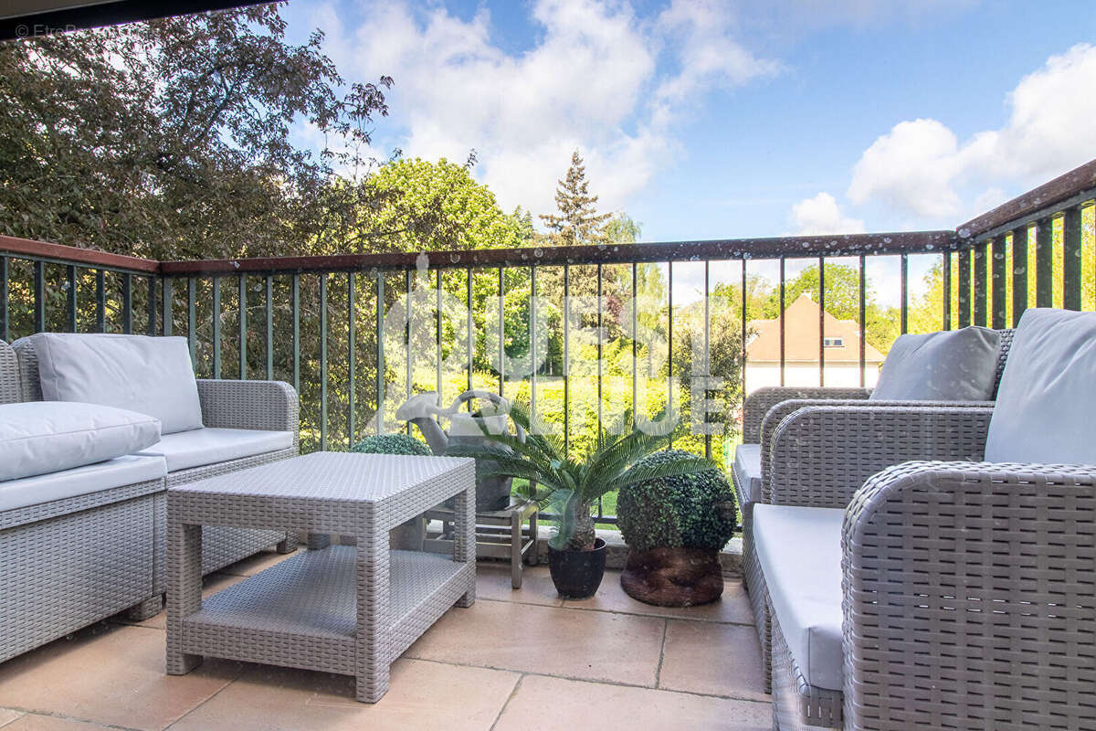 Appartement à GARCHES