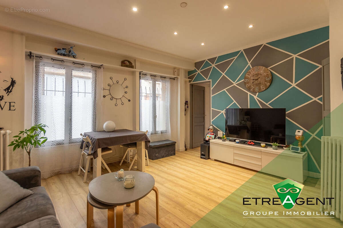 Appartement à PIERRELAYE