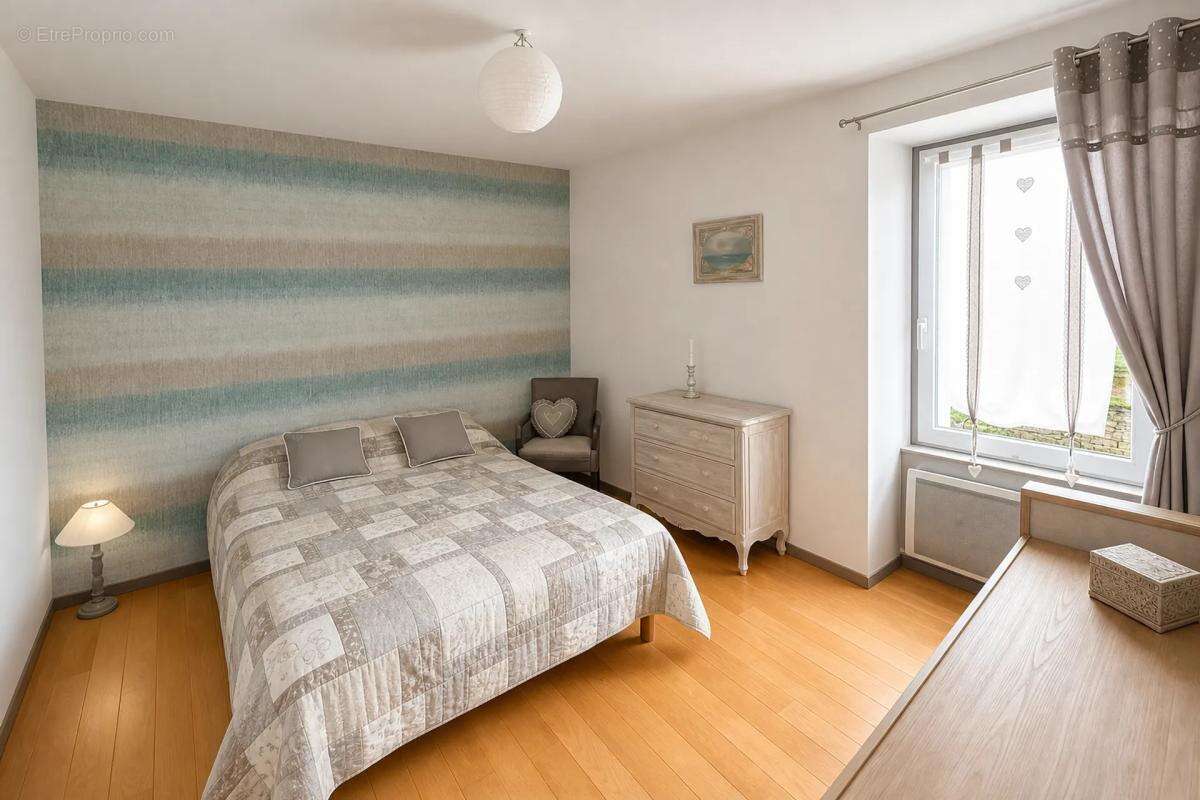 Majestueuse maison 245 m² avec jardin à Neuville - photo 8