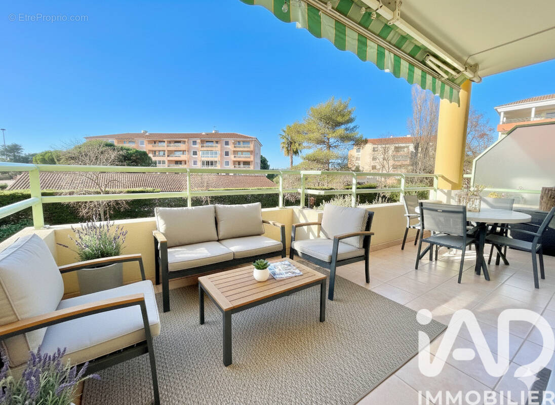 Photo 1 - Appartement à SAINT-RAPHAEL