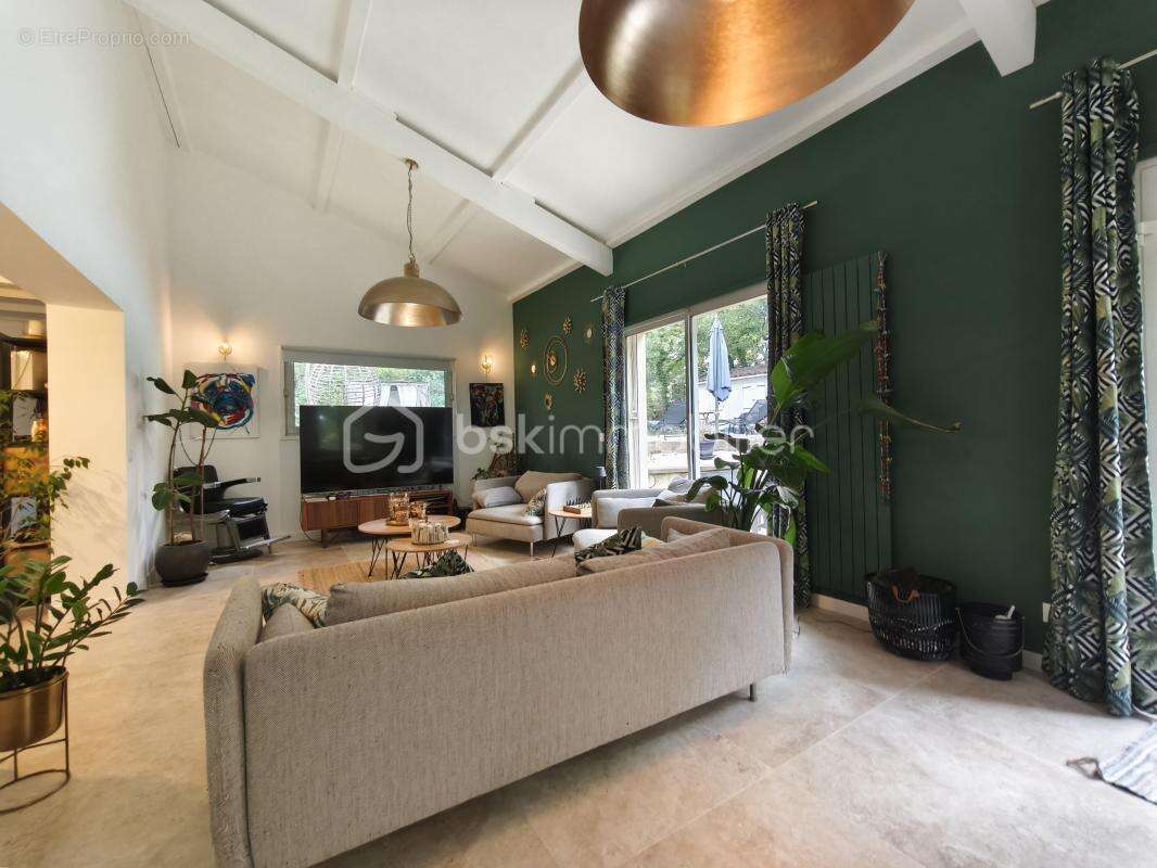 Maison à PIERREVERT