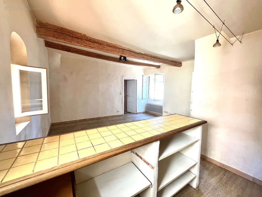 Appartement à MARSEILLE-12E