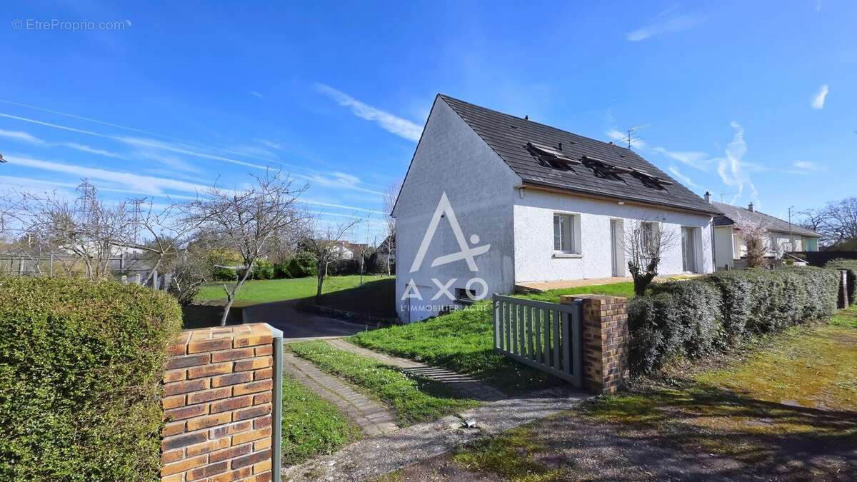 Maison à VILLEMANDEUR