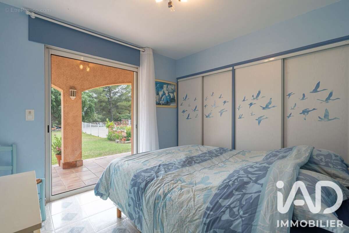 Photo 5 - Maison à ROQUEBRUNE-SUR-ARGENS