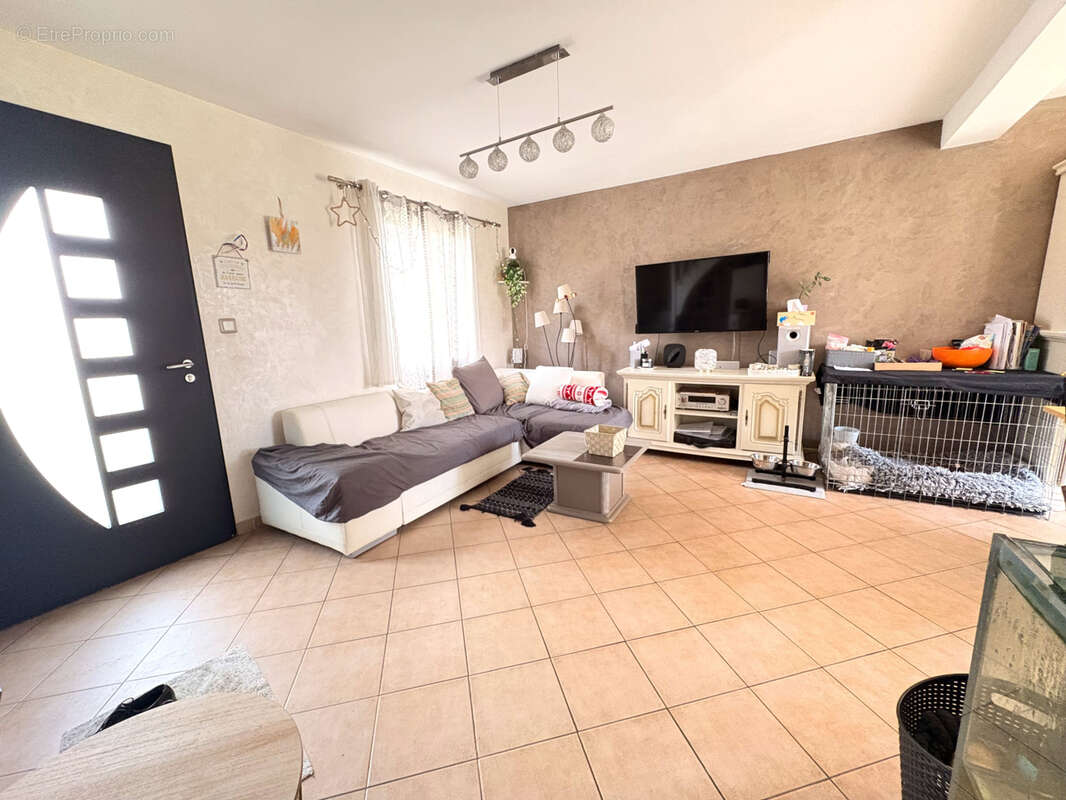 Maison à SAINTE-GENEVIEVE