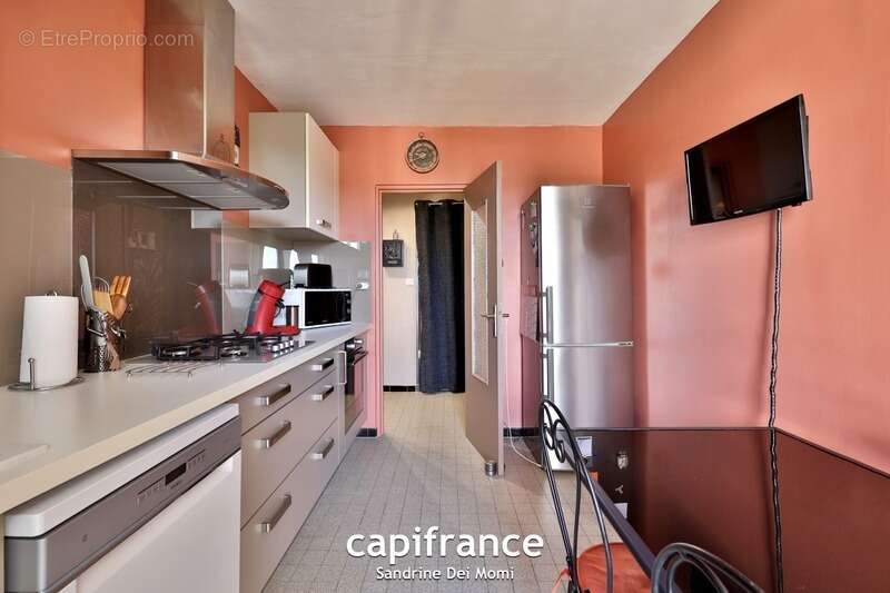 Appartement à SAINT-GENIS-LAVAL