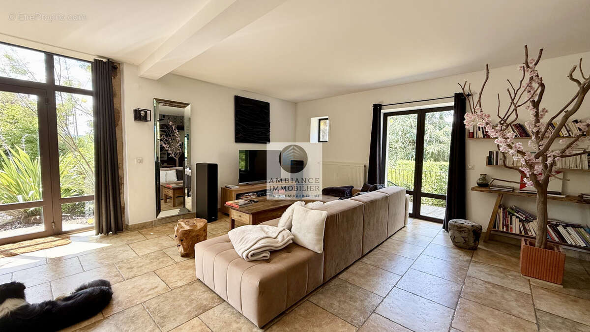 Maison à TOURNON-SUR-RHONE