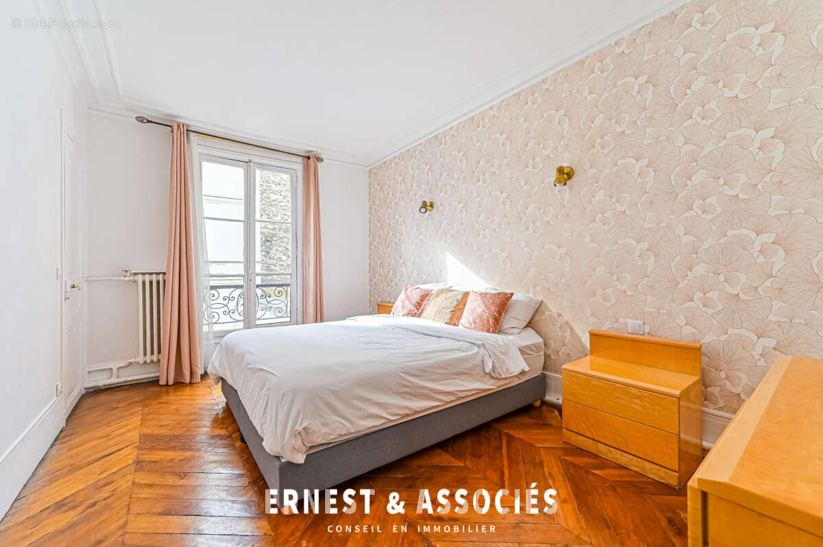 Appartement à PARIS-10E