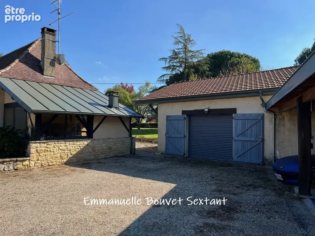 Maison en pierres, 4 chambres, 2 sde, garage, car-port, atelier, véranda, sur 4750 m2 clos. - photo 24