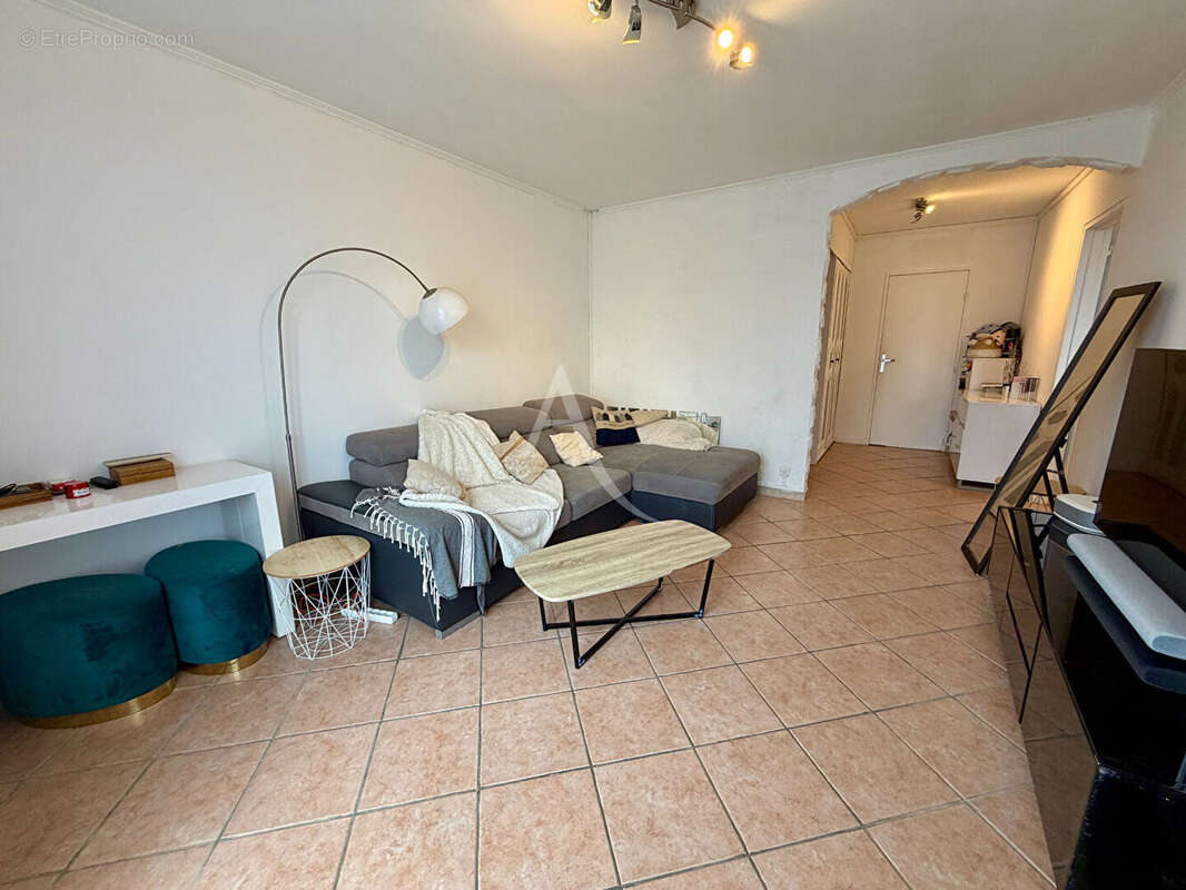 Brou-sur-Chantereine - Appartement 4 pièces lumineux - 3 chambres - 73m2 - photo 5