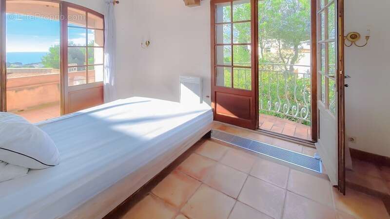 Maison à SAUSSET-LES-PINS