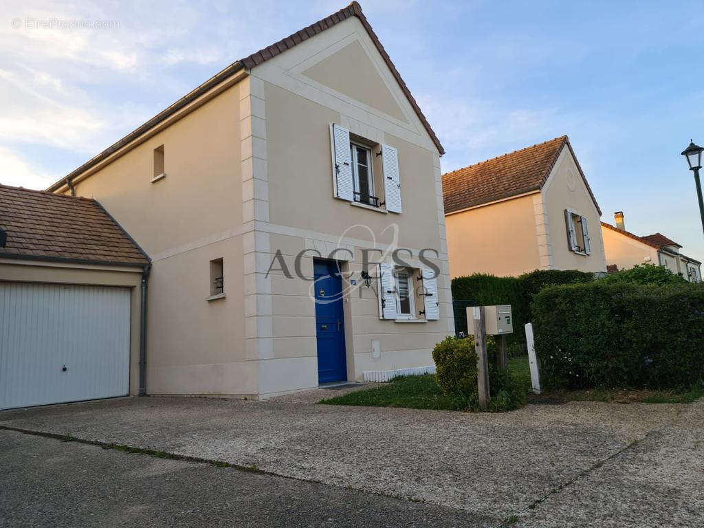 Maison à VILLERS-SOUS-SAINT-LEU