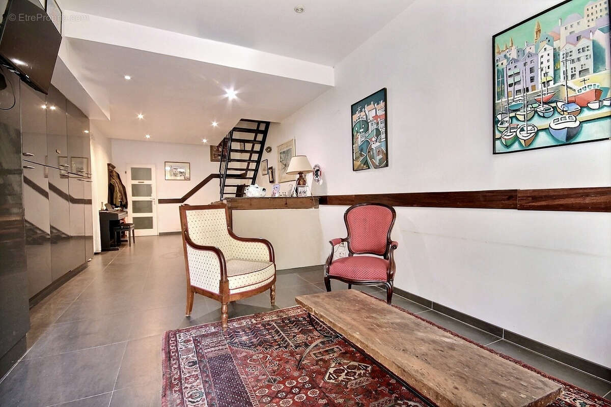 Appartement à MARSEILLE-6E