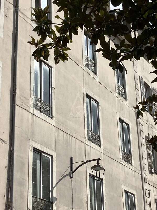 Pau centre ville charmant appartement - photo 18