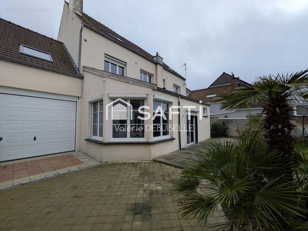 Photo 1 - Maison à BARLIN