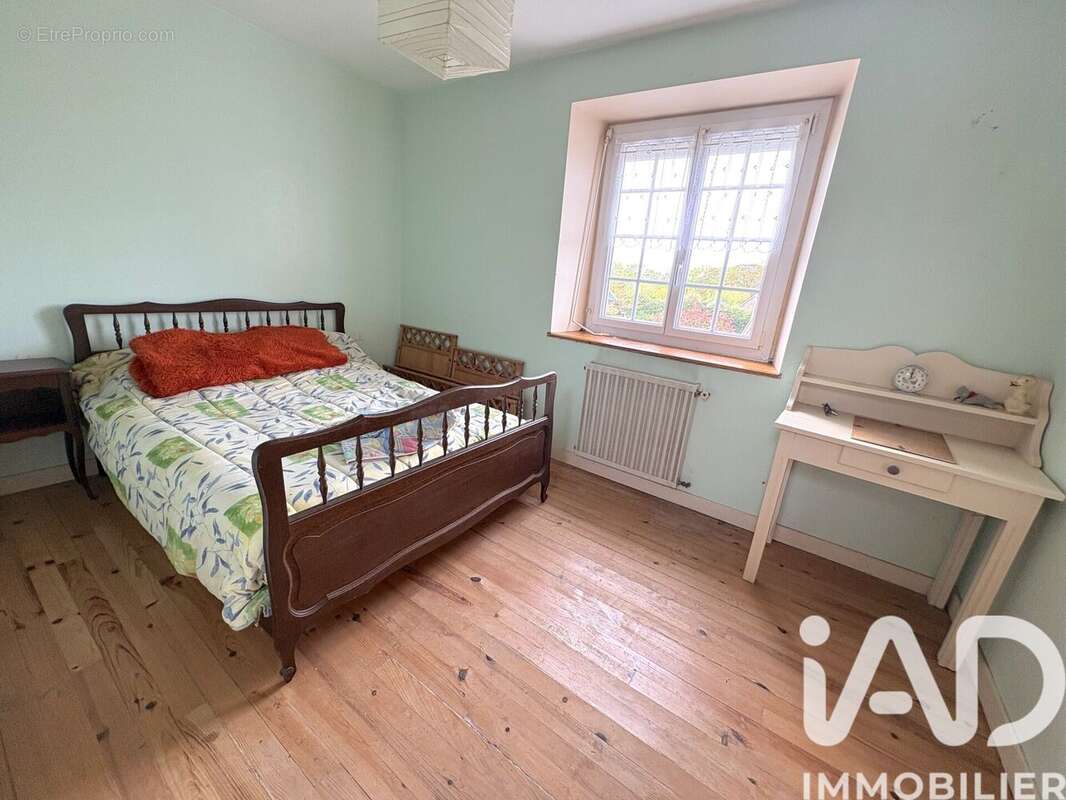 Maison 96 m² à Saint-Fiacre  - photo 8