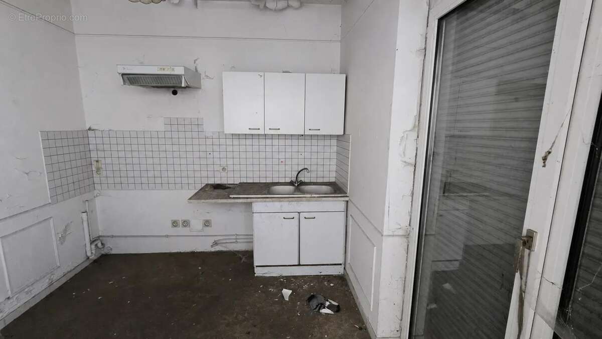 Grande maison de ville à rénover - photo 9