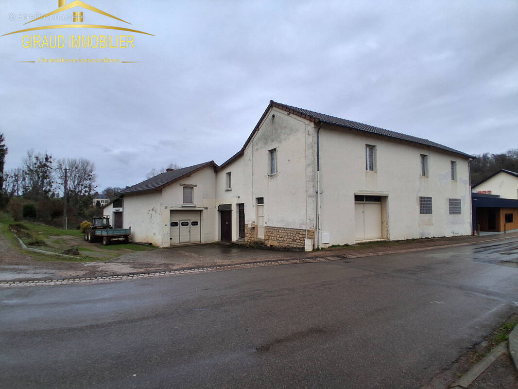 Maison à SAINT-MAURICE-LES-CHATEAUNEUF