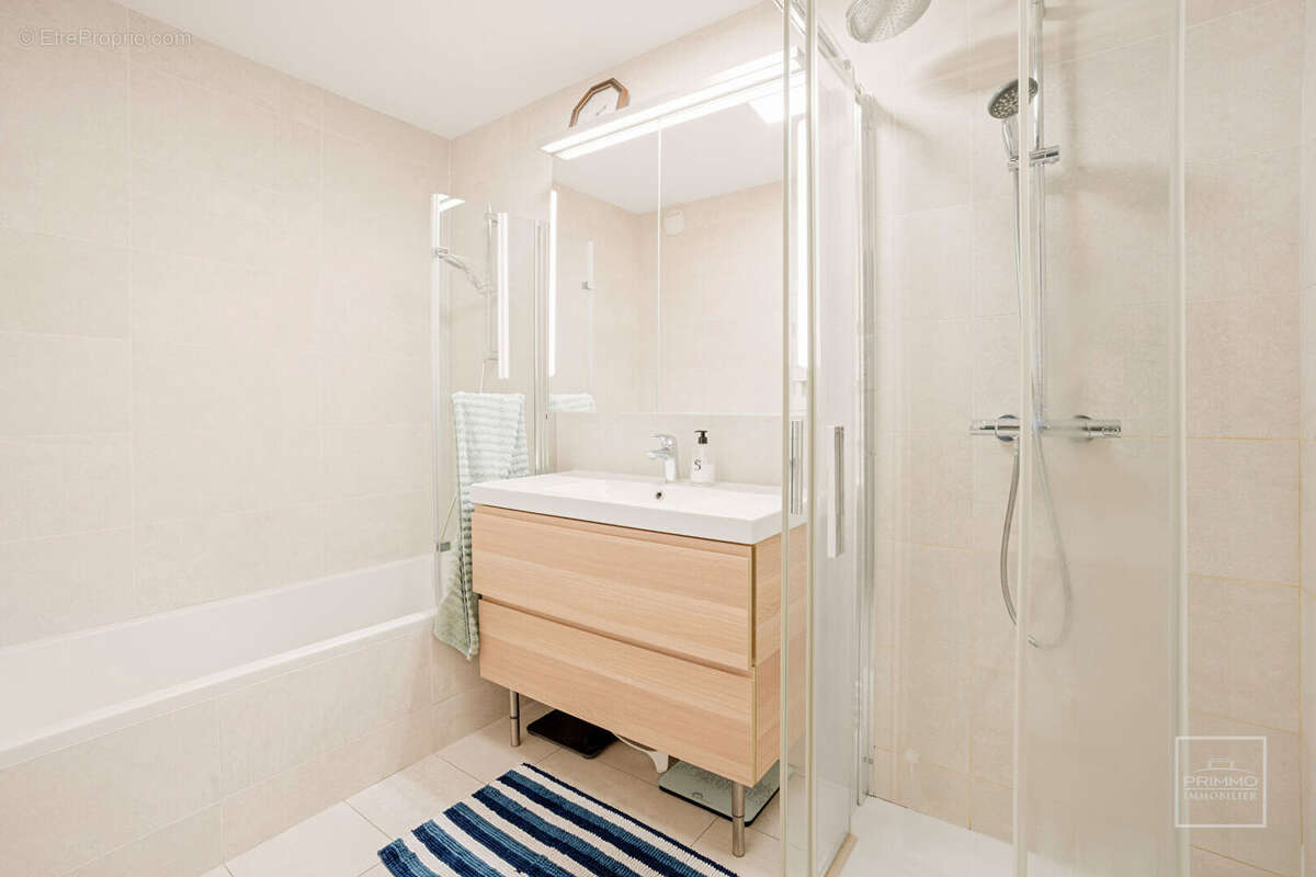 Appartement à LYON-6E