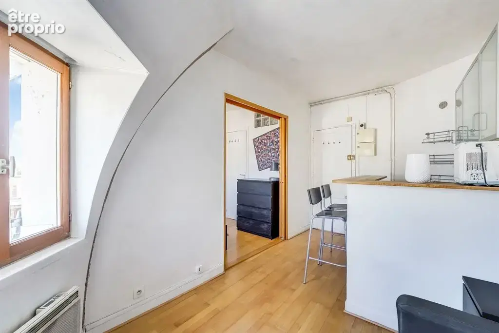 Deux pièces avec vue dégagée au coeur du Marais - photo 7