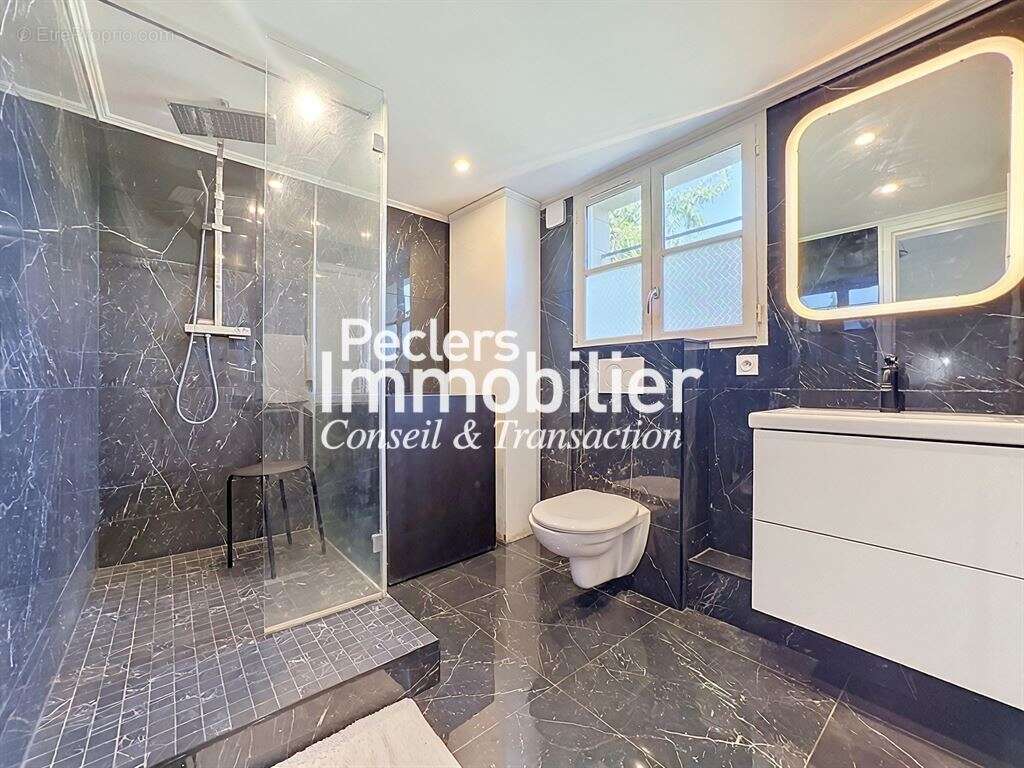 Appartement à GARCHES