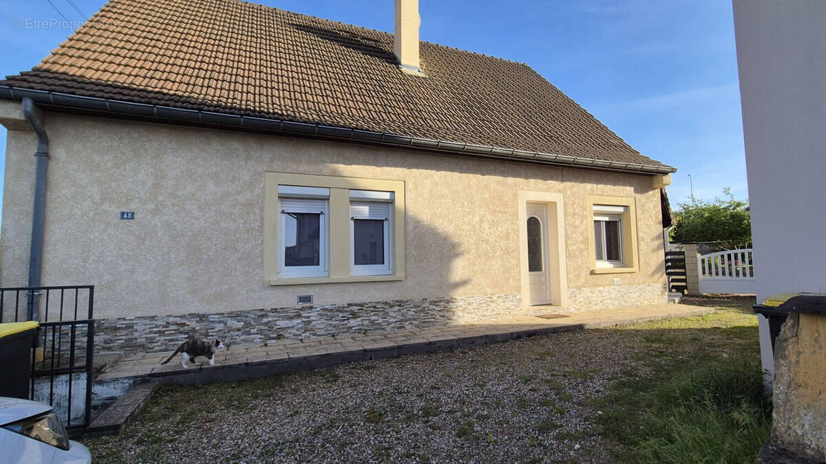 Maison à PARAY-LE-MONIAL