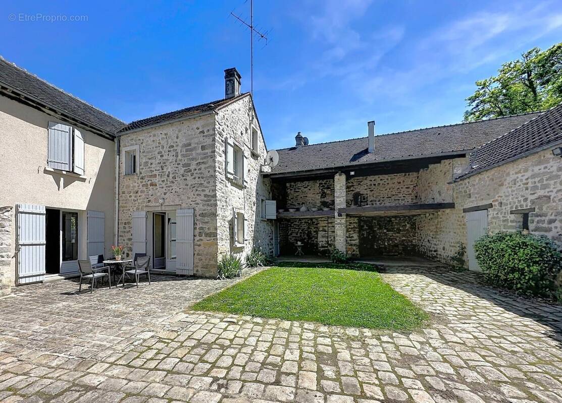 Photo 1 - Maison à NOISY-SUR-ECOLE