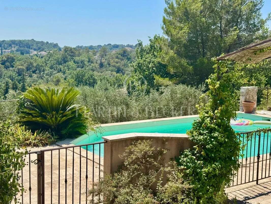 Chateauneuf de grasse - villa renovee a  3 mns de valbonne - photo 3